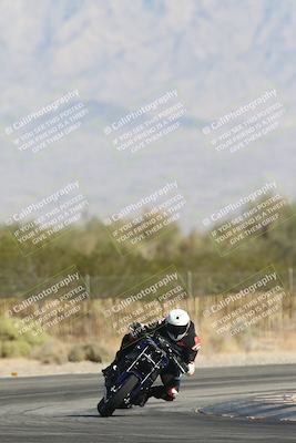 media/Oct-30-2025-Racers Edge (Thu) [[dabbdaf680]]/3-B Group/Session 2 Turn 2/